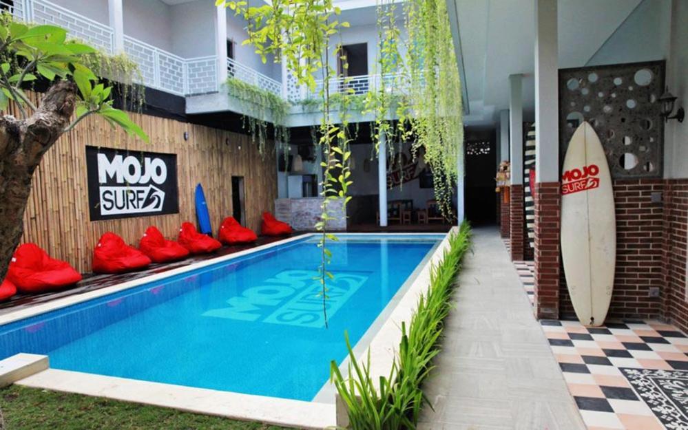 Mojosurf Camp Canggu Екстериор снимка